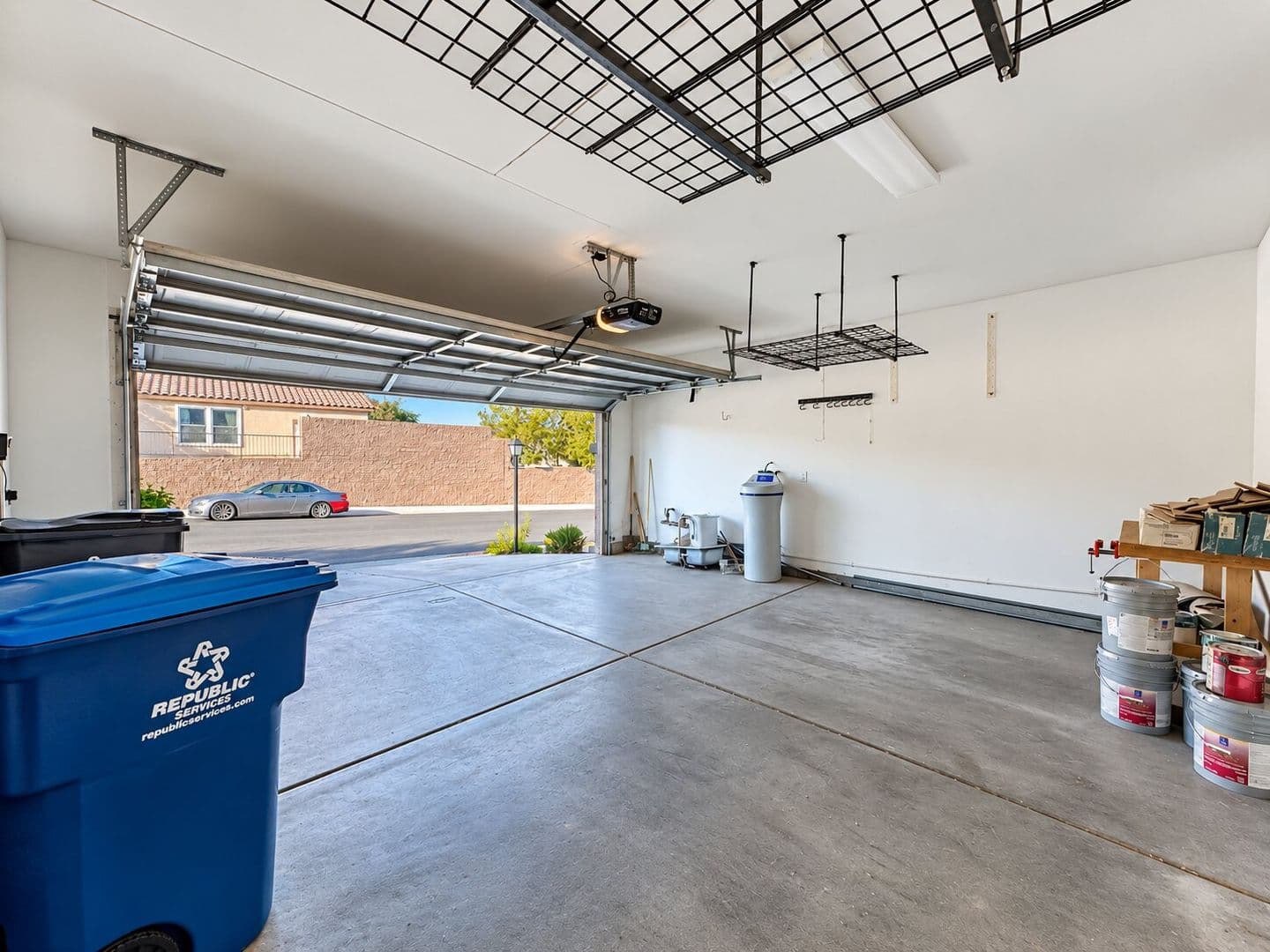 Las Vegas House: 10441 Vinson Point Ave