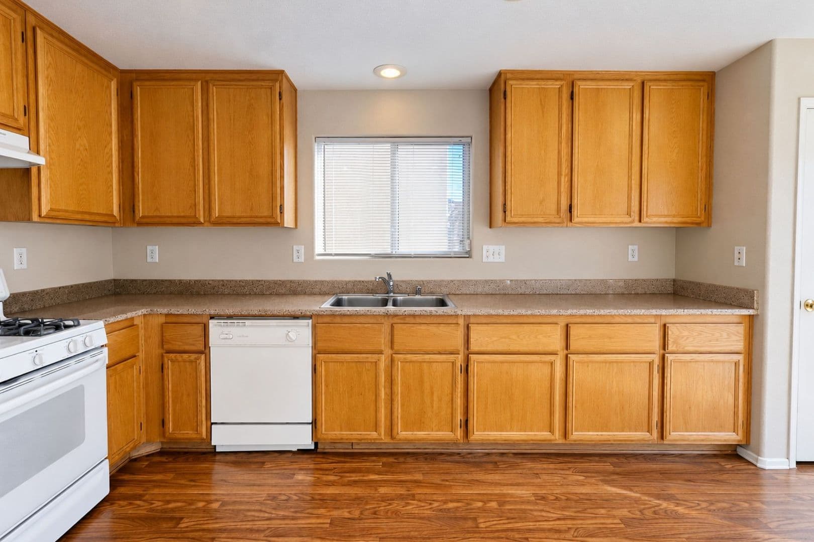 North Las Vegas House: 6225 Capehart Falls St