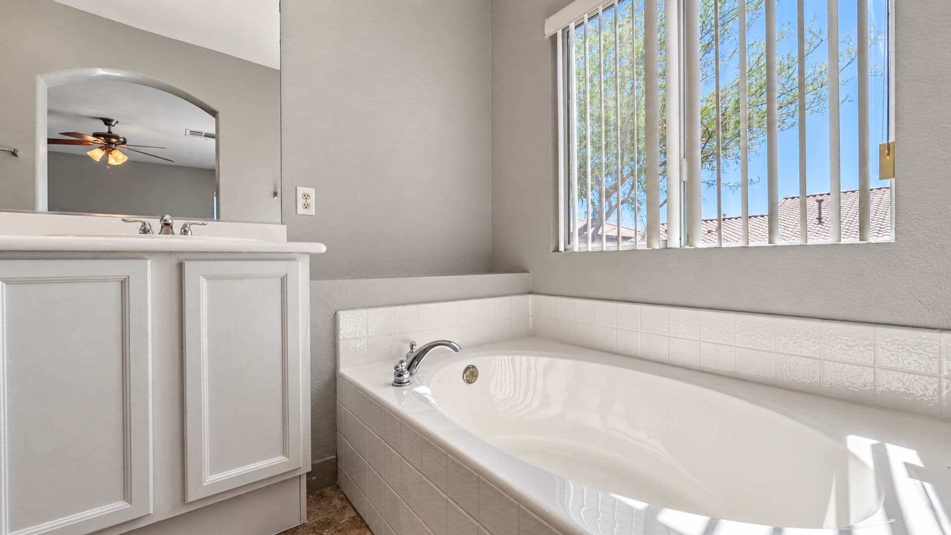 Las Vegas House: 7617 Pioneer Ranch Ave