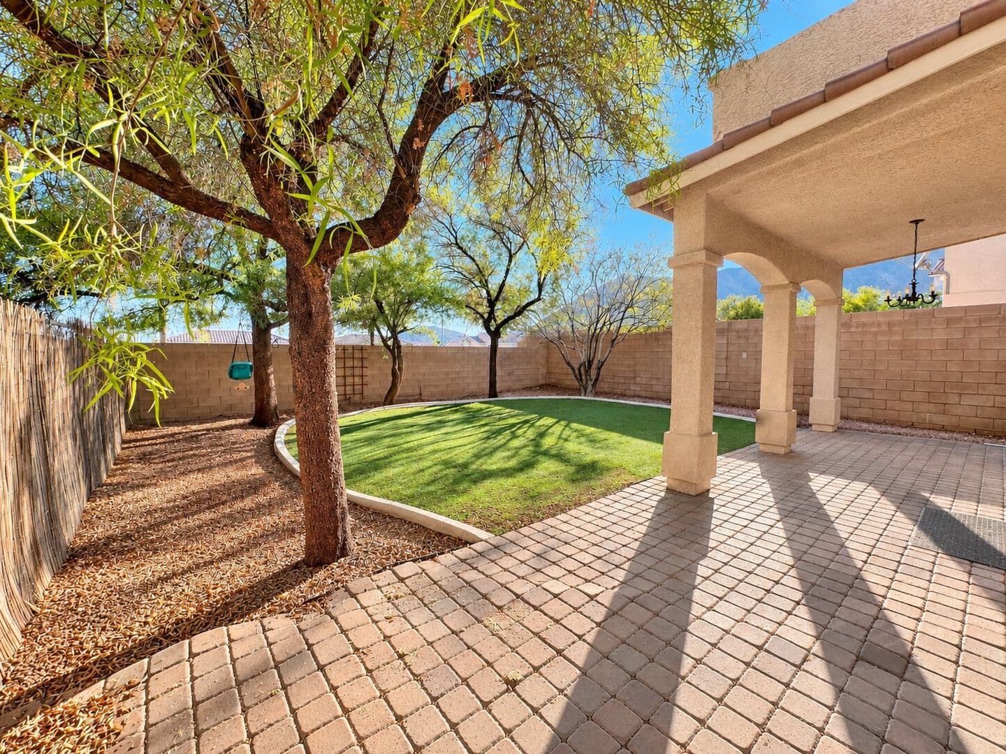 Las Vegas House: 10441 Vinson Point Ave