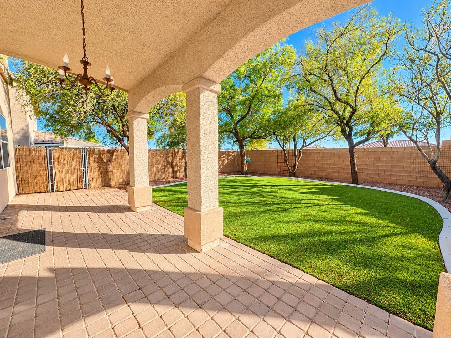 Las Vegas House: 10441 Vinson Point Ave