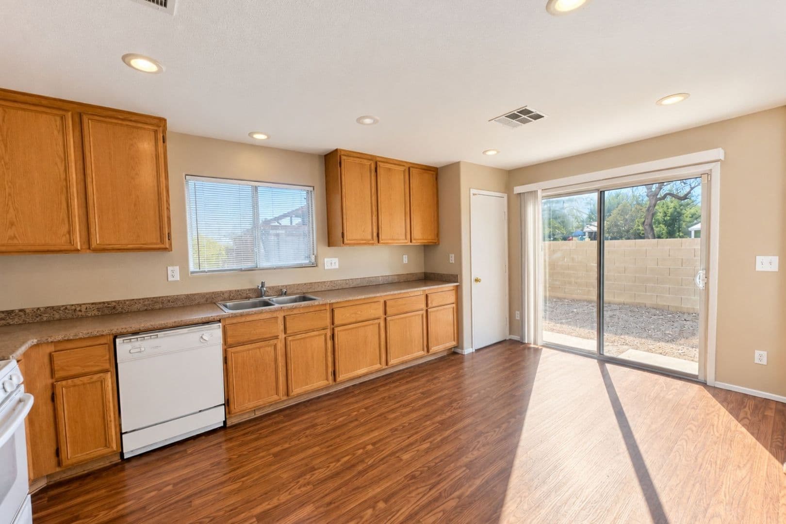 North Las Vegas House: 6225 Capehart Falls St
