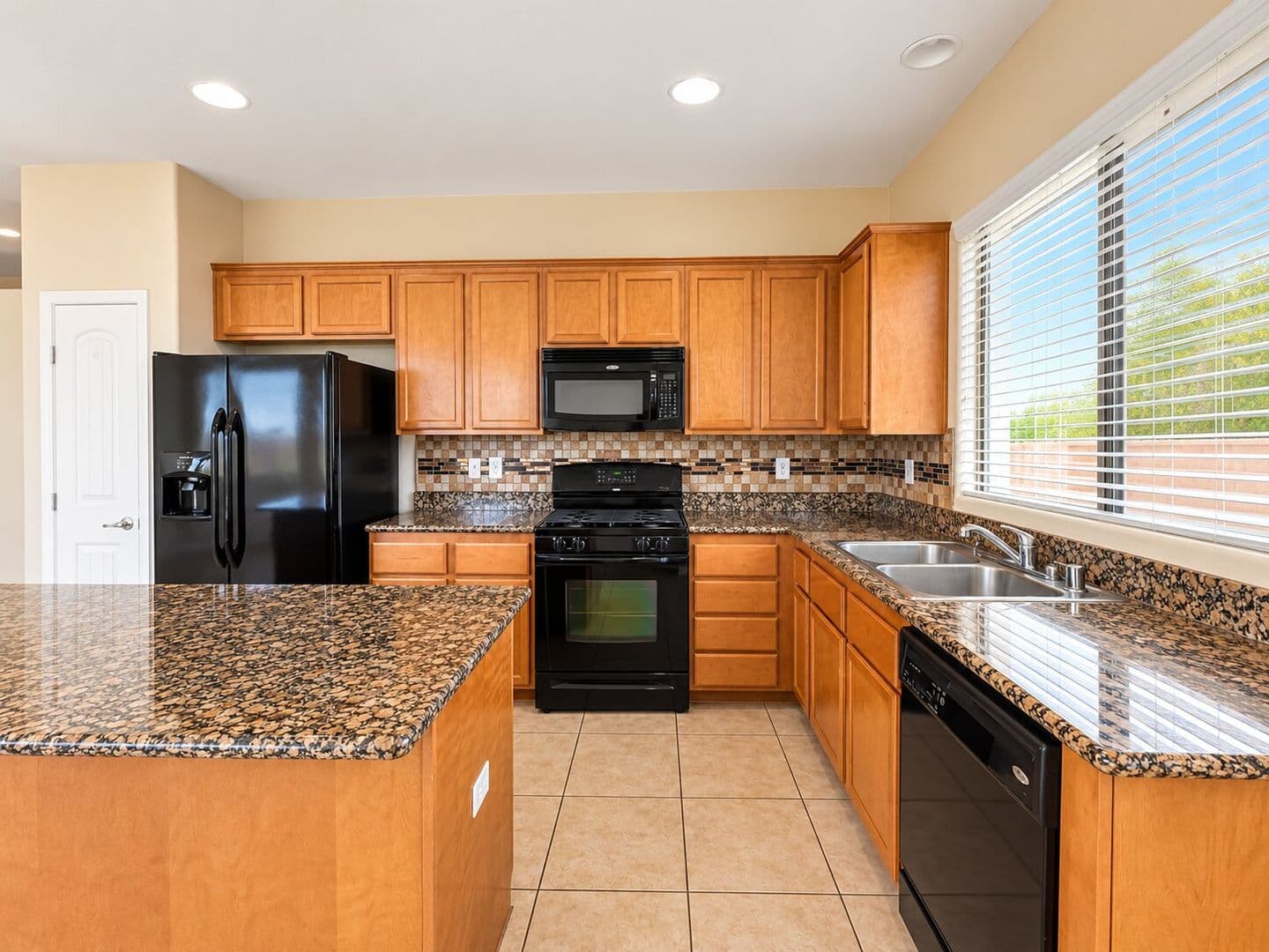 North Las Vegas House: 2025 Pipeline Beach Ct