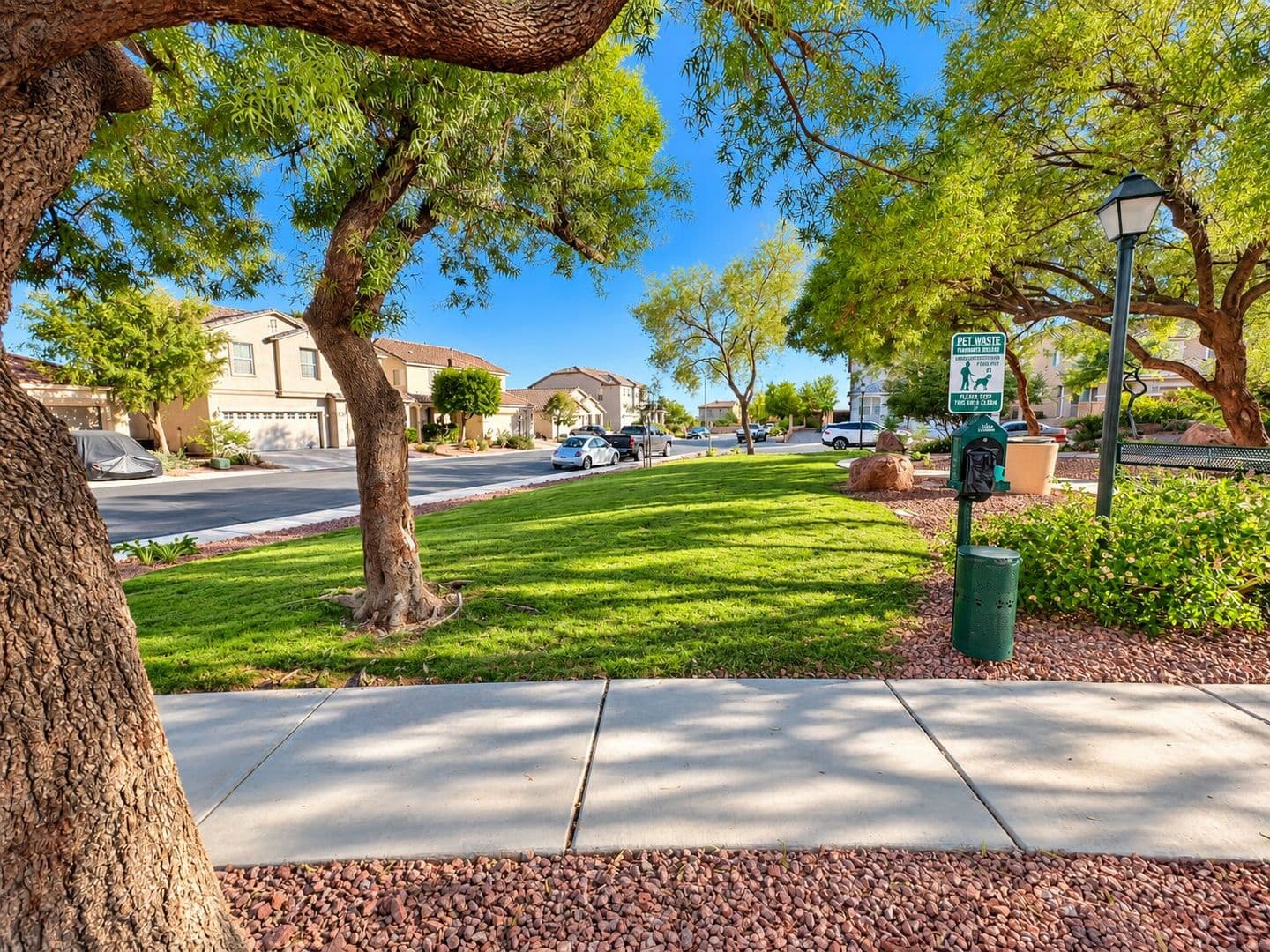 Las Vegas House: 10441 Vinson Point Ave