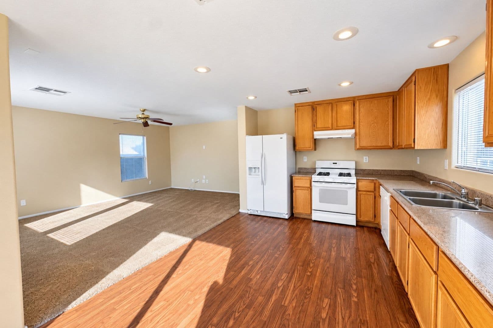 North Las Vegas House: 6225 Capehart Falls St