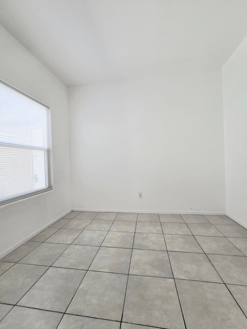 Las Vegas House: 5125 W Reno Ave
