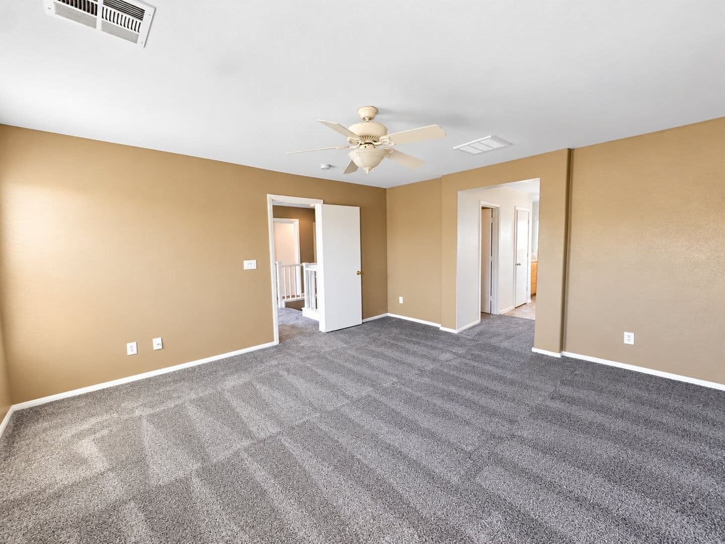 Las Vegas House: 10441 Vinson Point Ave