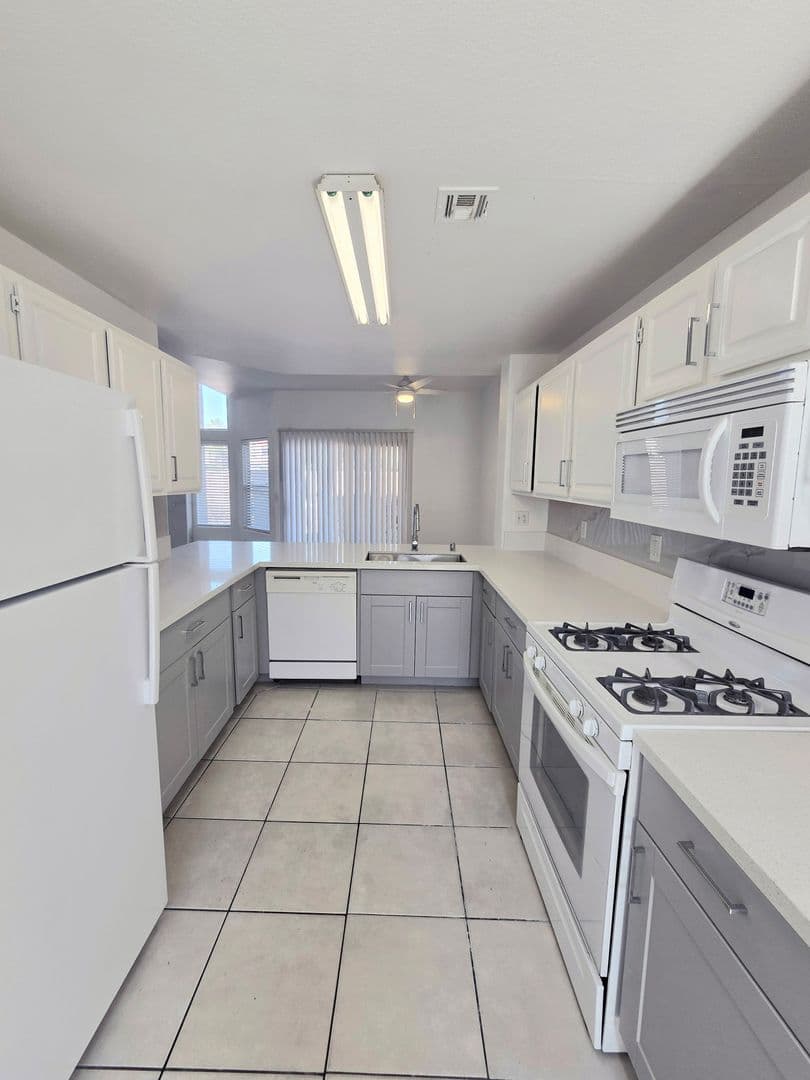 Las Vegas House: 5125 W Reno Ave