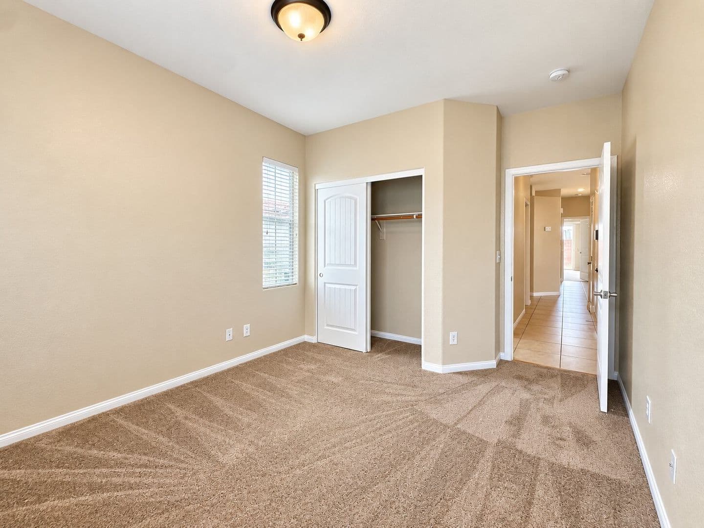 North Las Vegas House: 2025 Pipeline Beach Ct