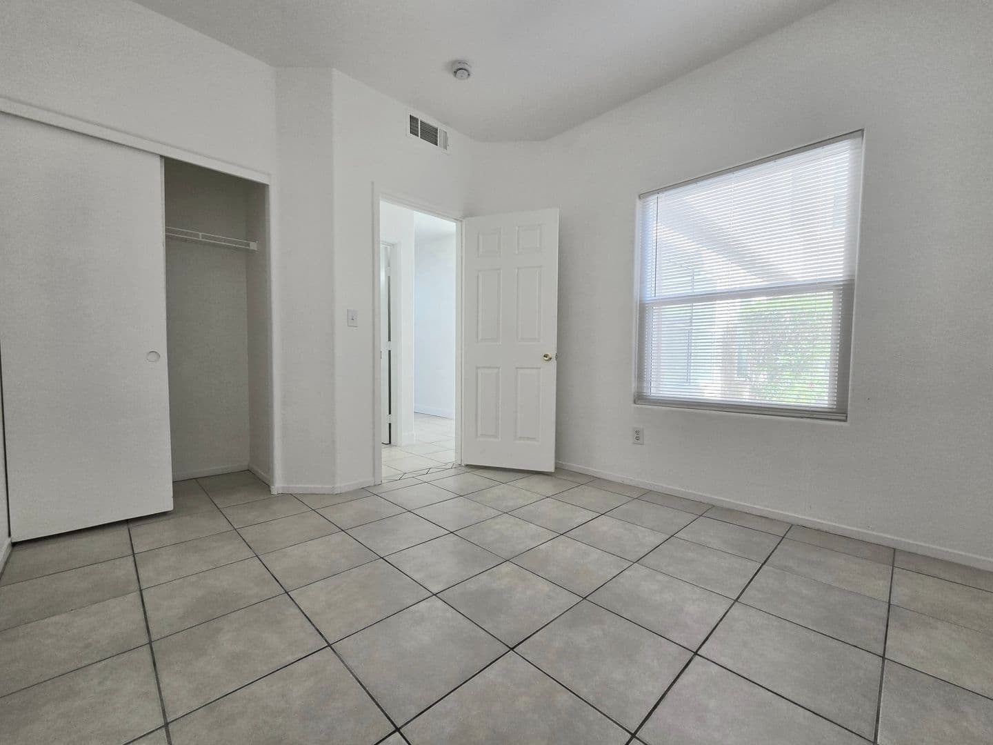Las Vegas House: 5125 W Reno Ave