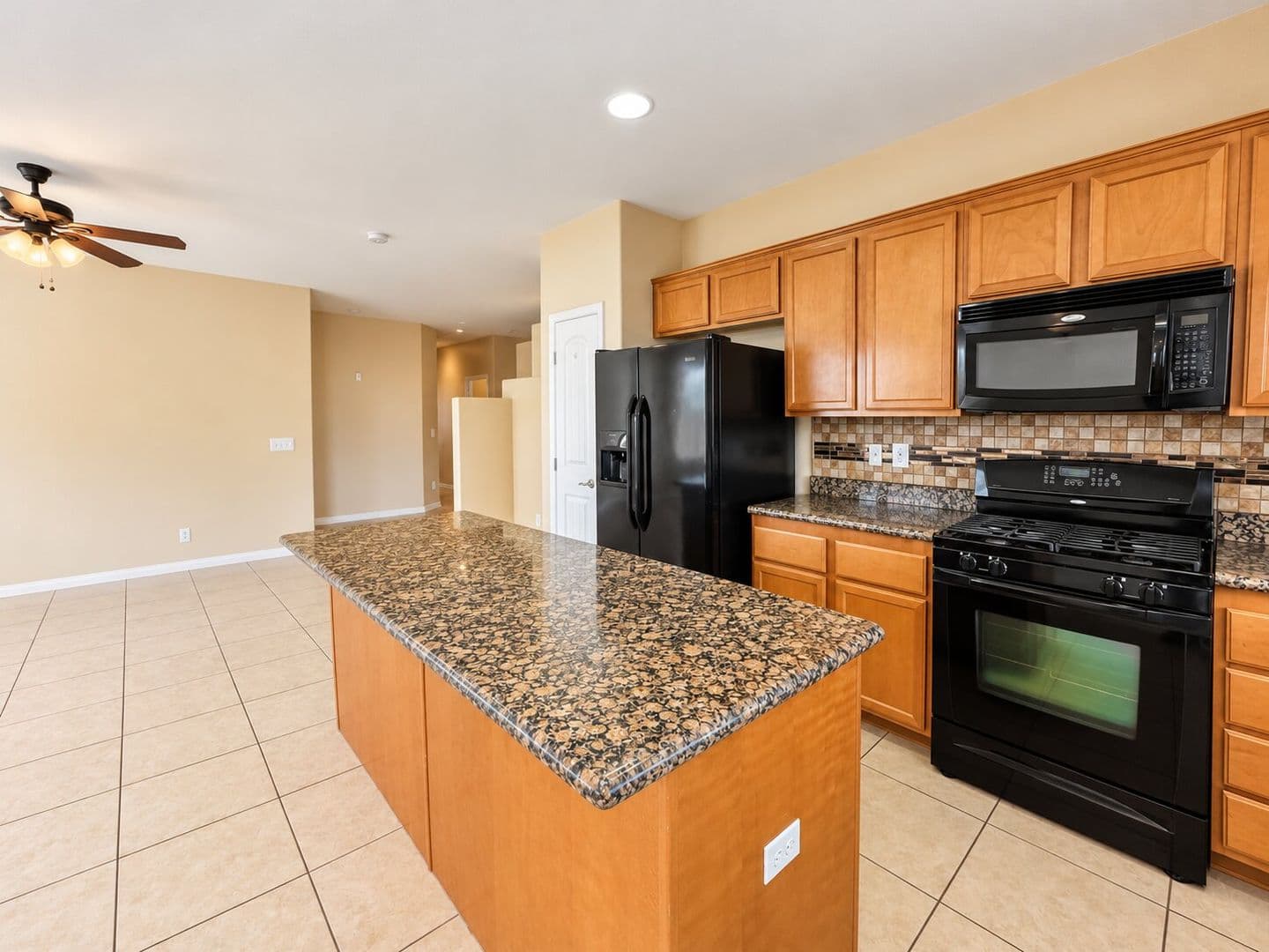 North Las Vegas House: 2025 Pipeline Beach Ct