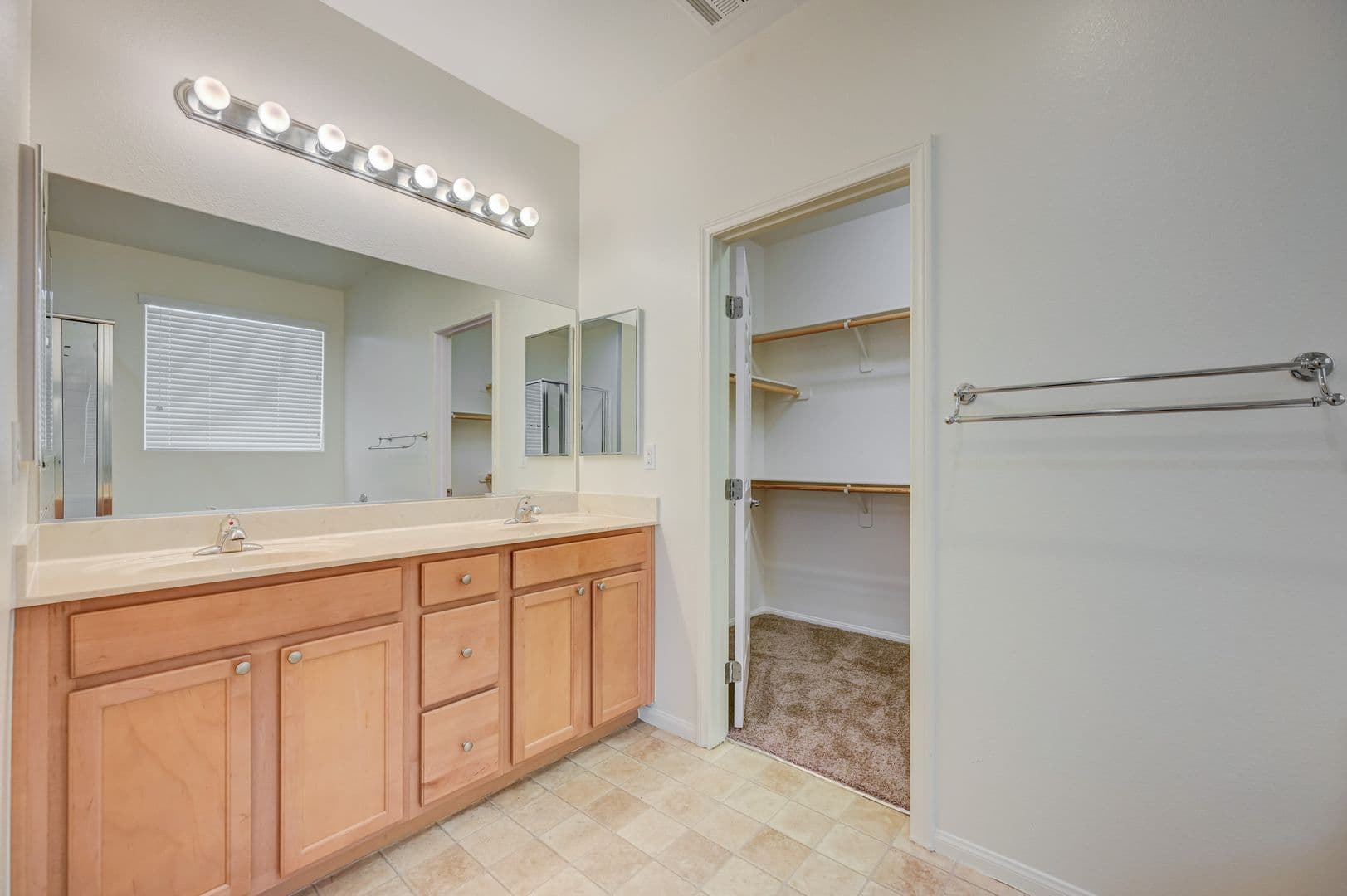 Las Vegas House: 968 Hidden Bull St