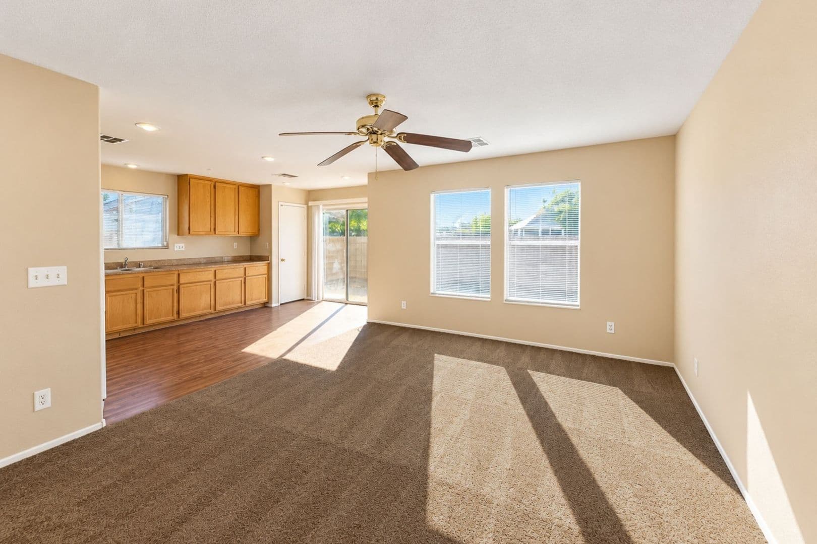North Las Vegas House: 6225 Capehart Falls St