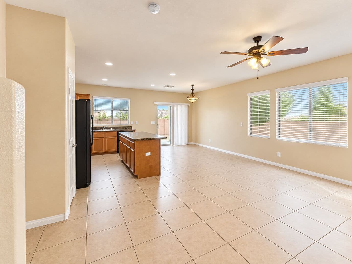 North Las Vegas House: 2025 Pipeline Beach Ct