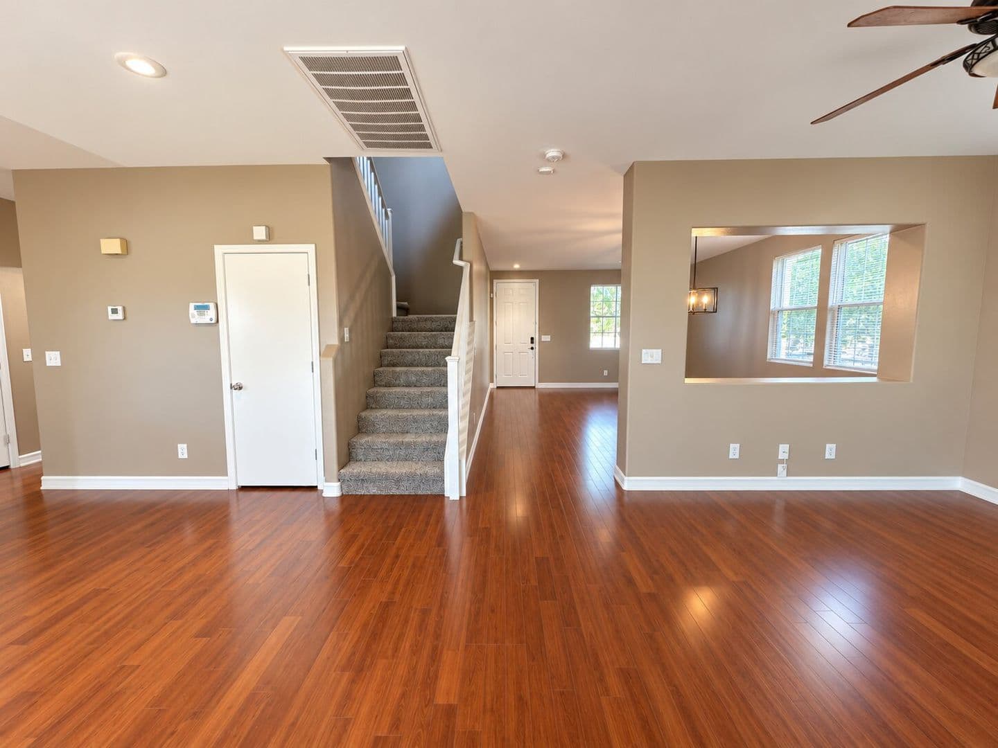Las Vegas House: 10441 Vinson Point Ave