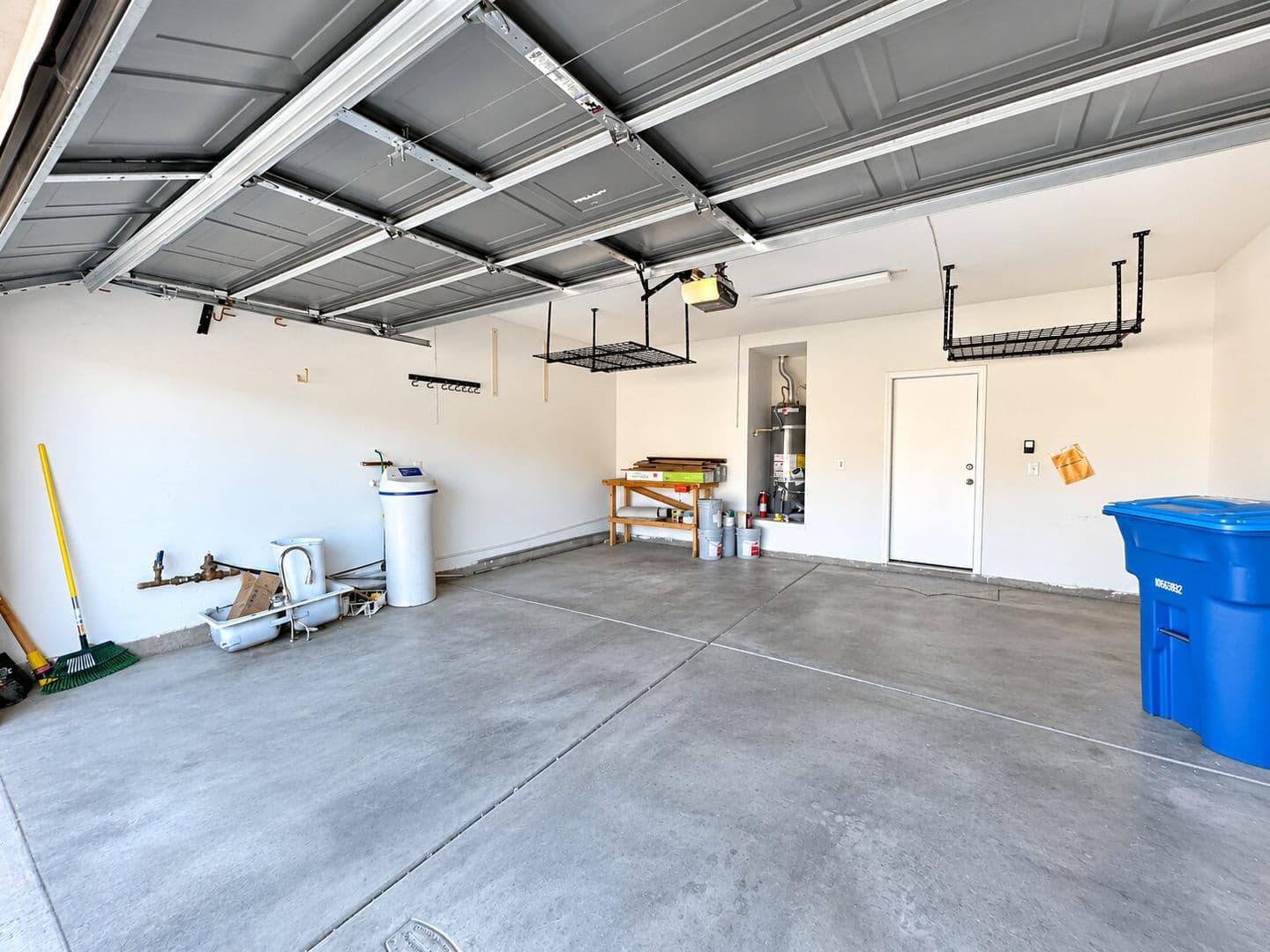 Las Vegas House: 10441 Vinson Point Ave