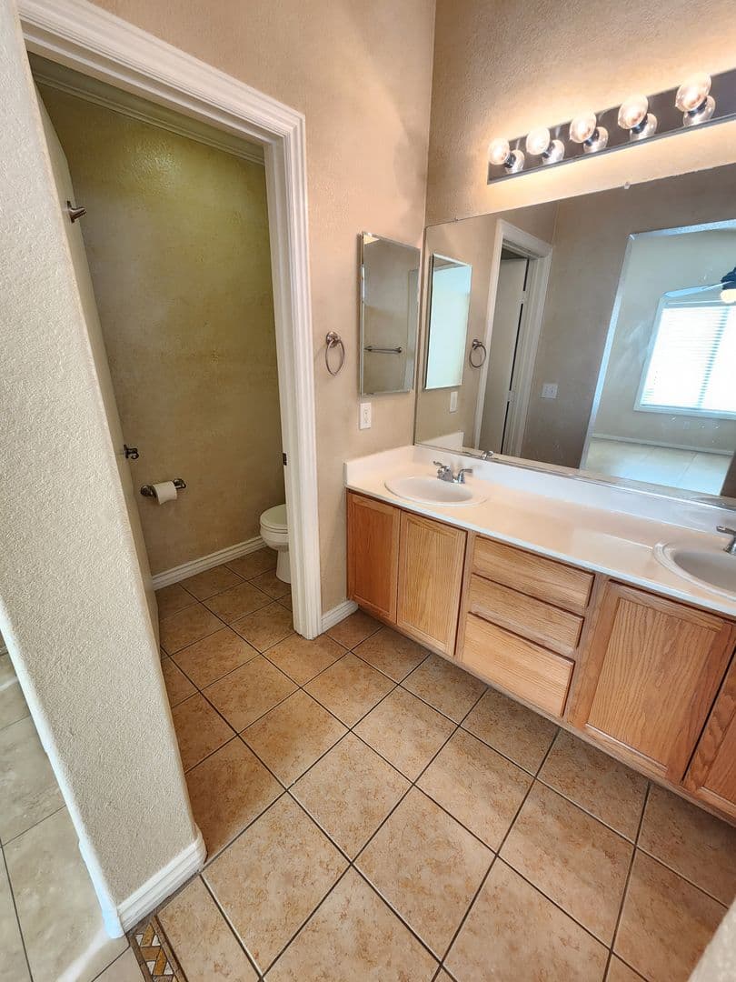 Las Vegas House: 6008 Seneca Springs St