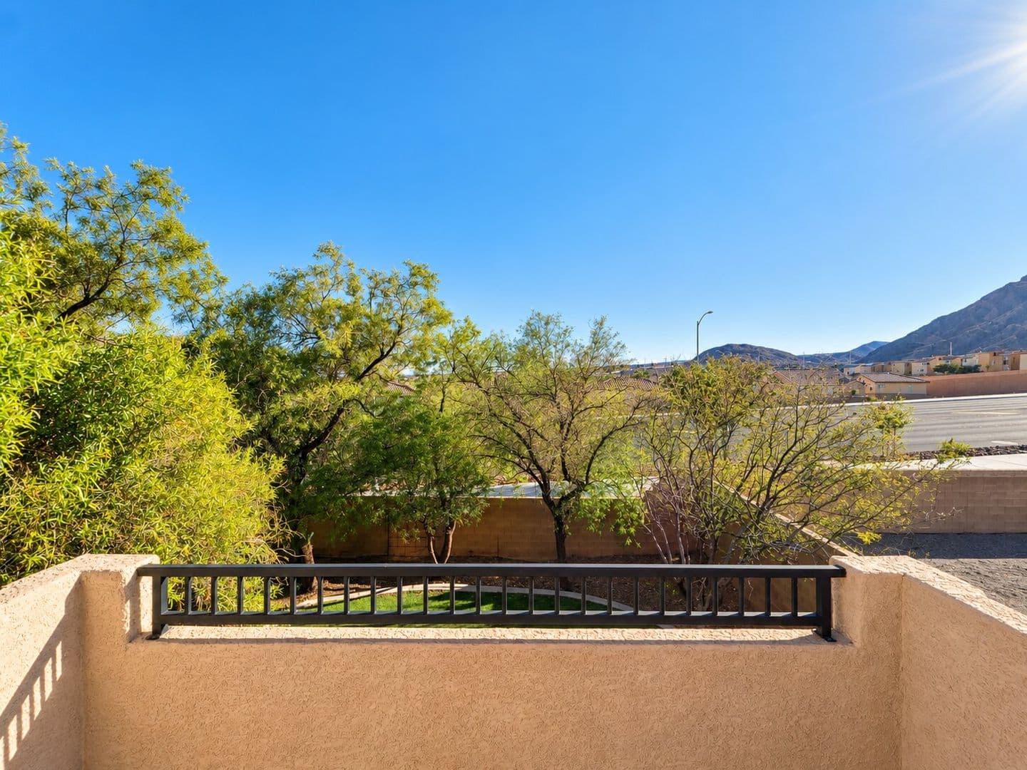 Las Vegas House: 10441 Vinson Point Ave