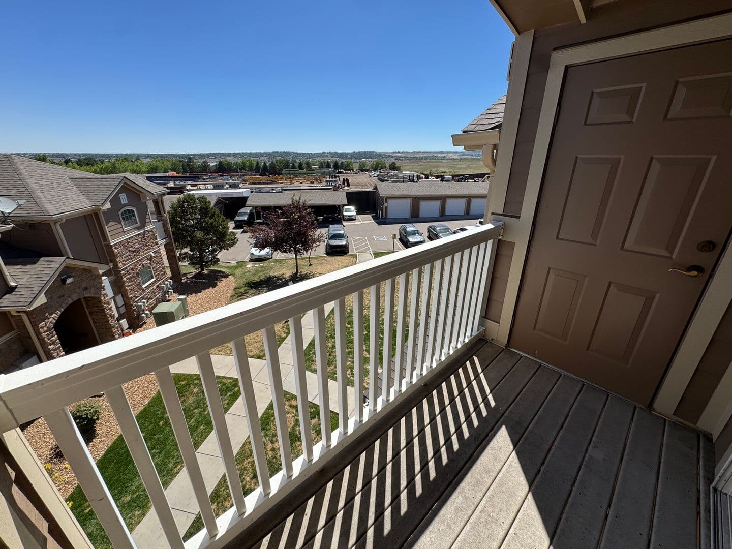 Englewood House: 7440 S Blackhawk St #12-304