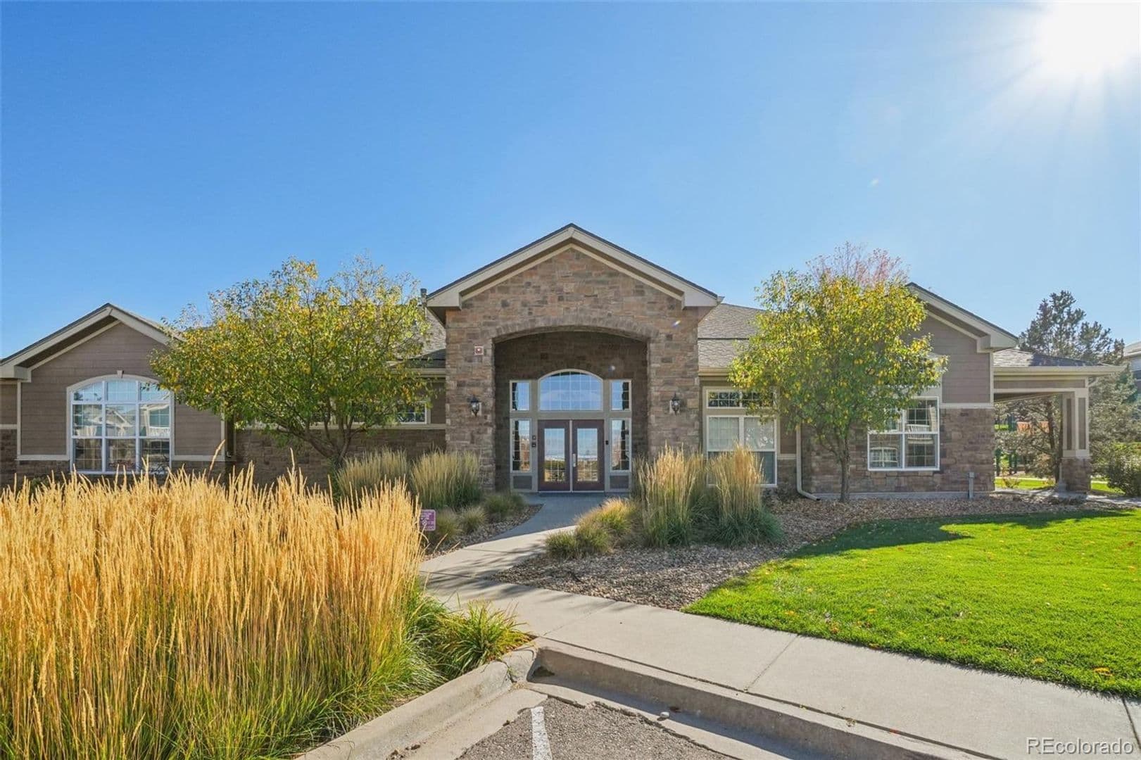 Englewood House: 7440 S Blackhawk St #12-304