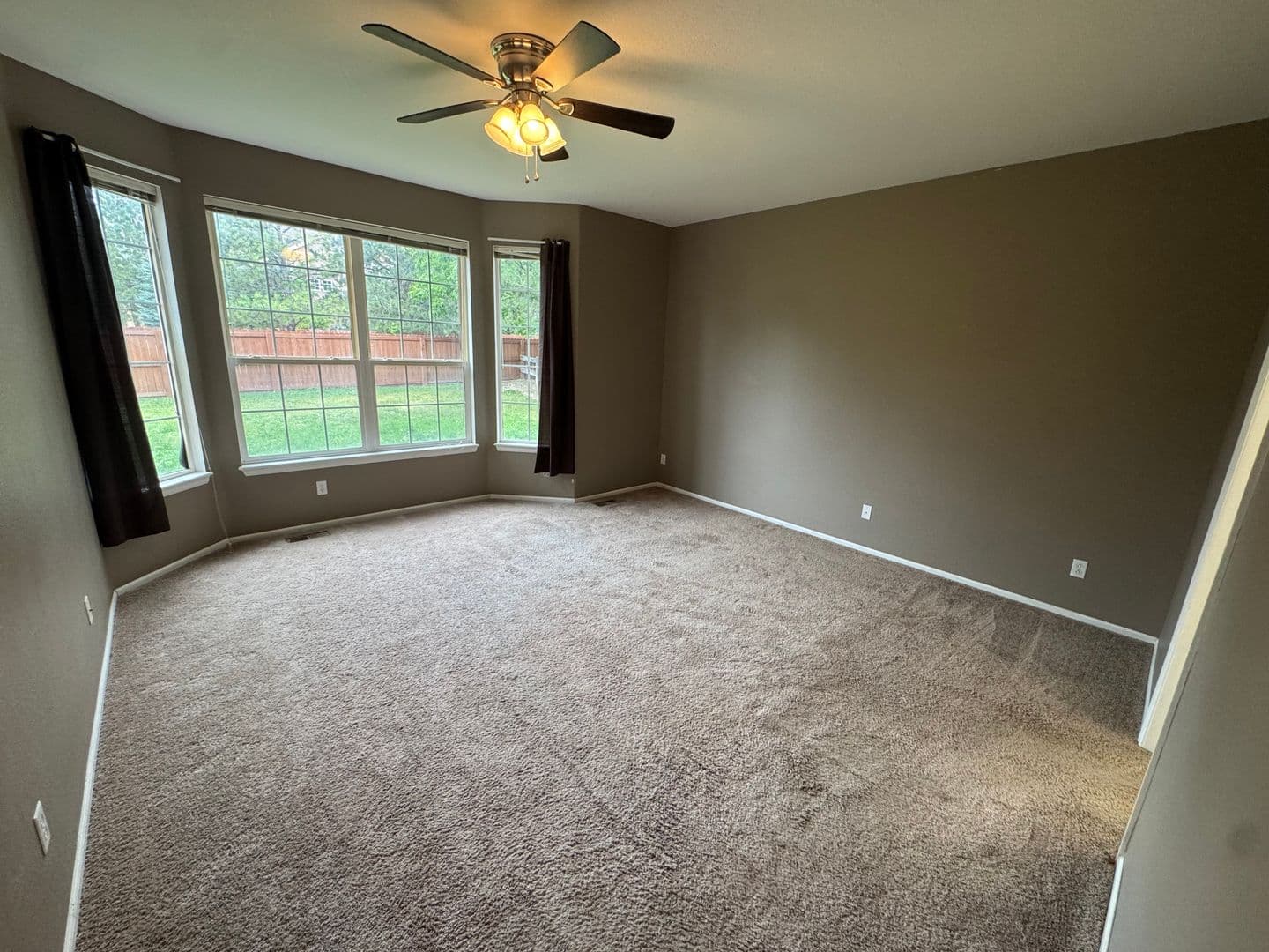 Castle Pines House: 7100 Cerney Cir
