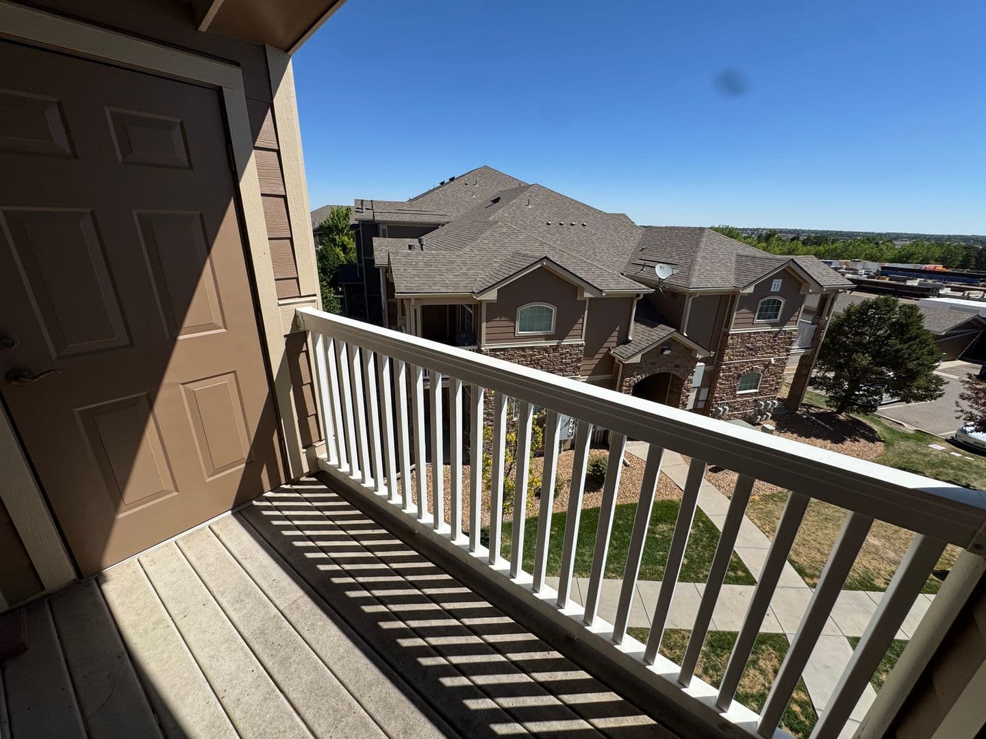 Englewood House: 7440 S Blackhawk St #12-304