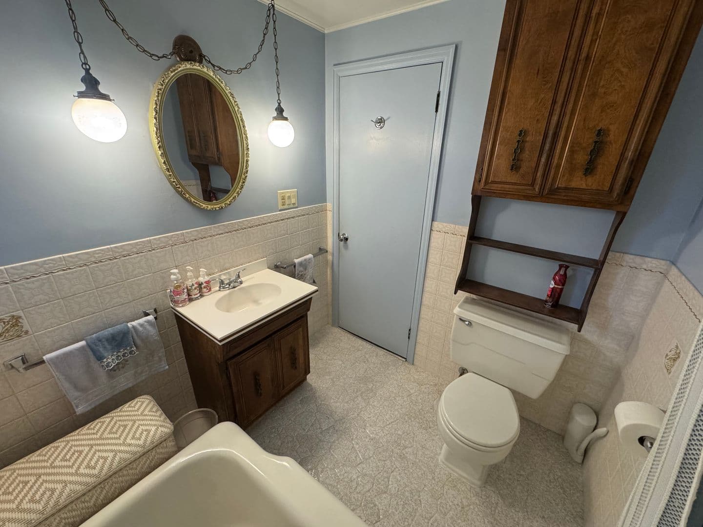 Broomfield House: 14981 Zuni St