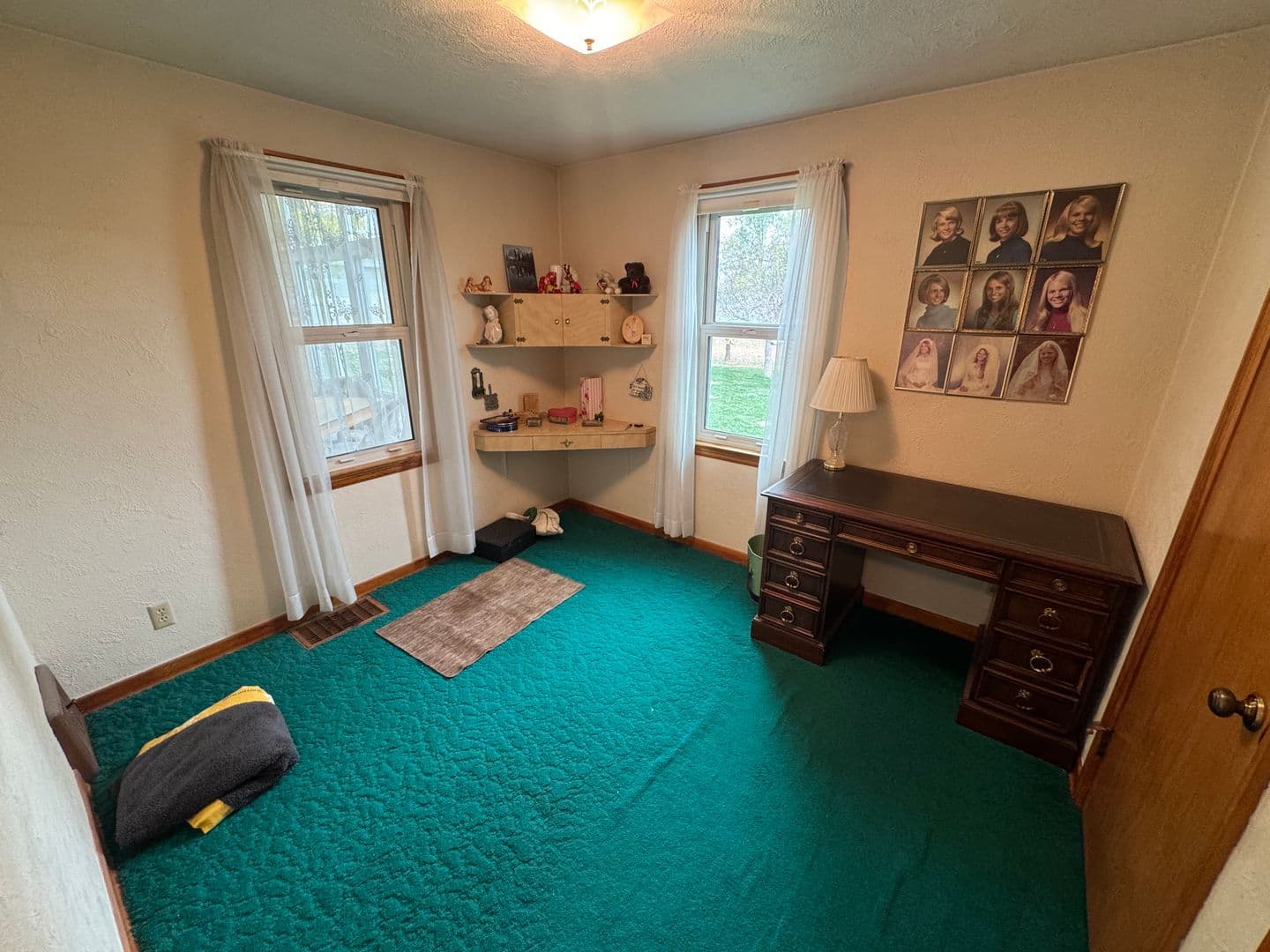 Broomfield House: 14981 Zuni St