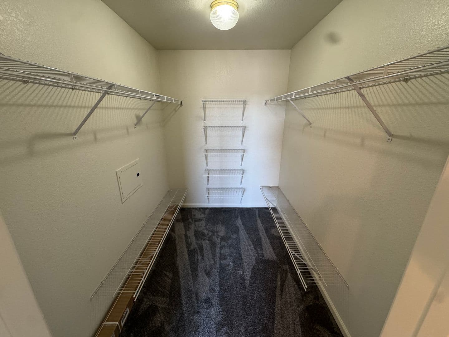 Englewood House: 7440 S Blackhawk St #12-304