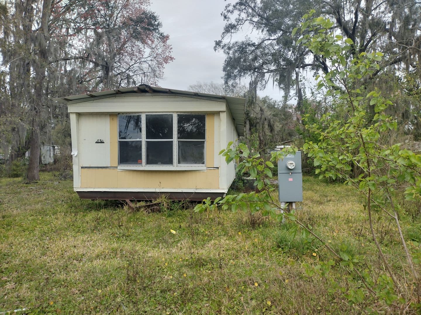 Jacksonville House: 6653 Beryl St