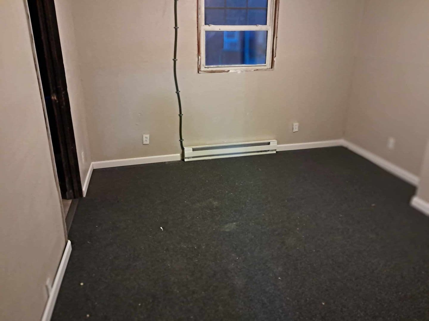 Clarksburg House: 225 Lynn Ave