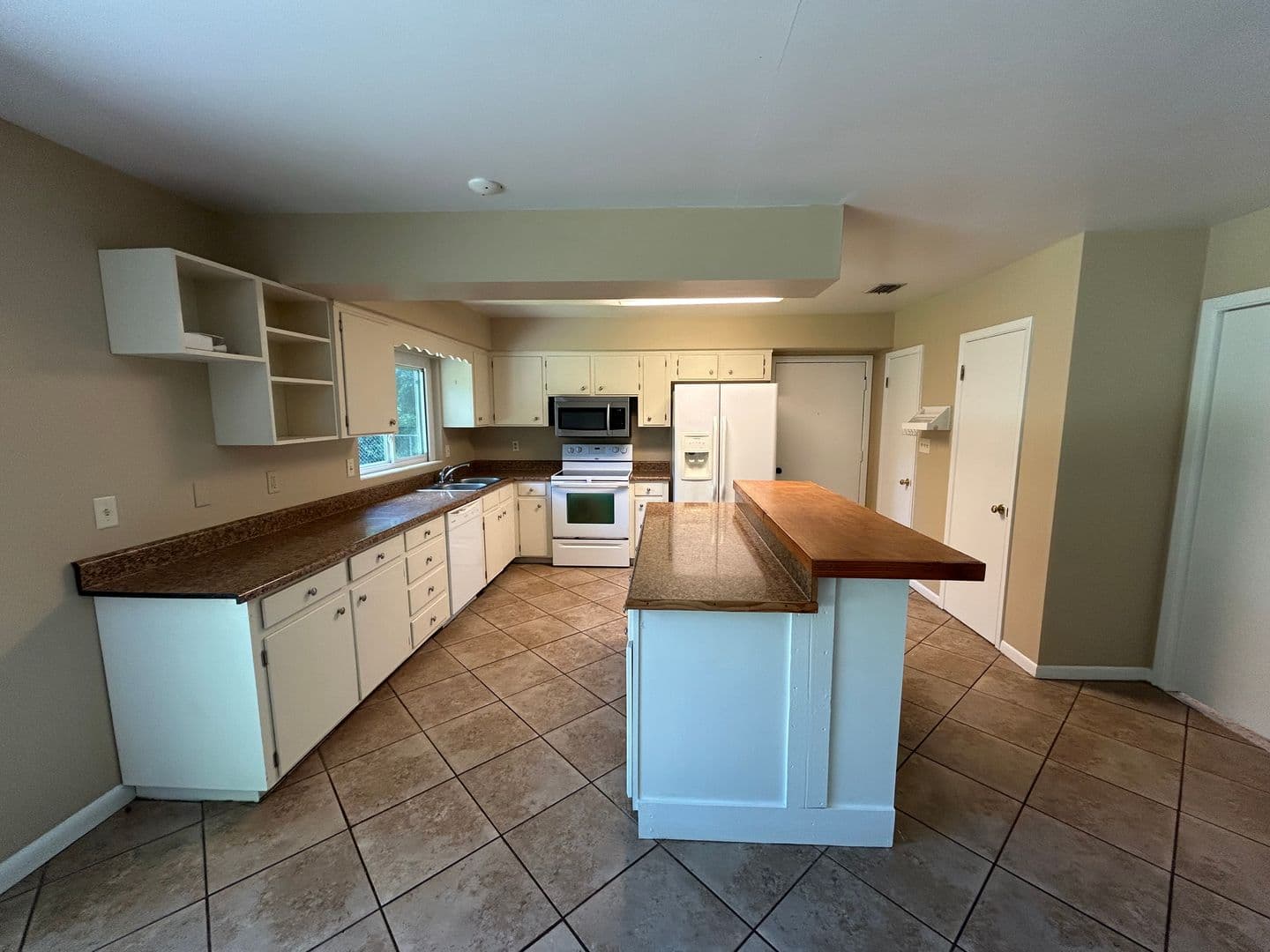 Gainesville House: 3330 NW 27th Avenue