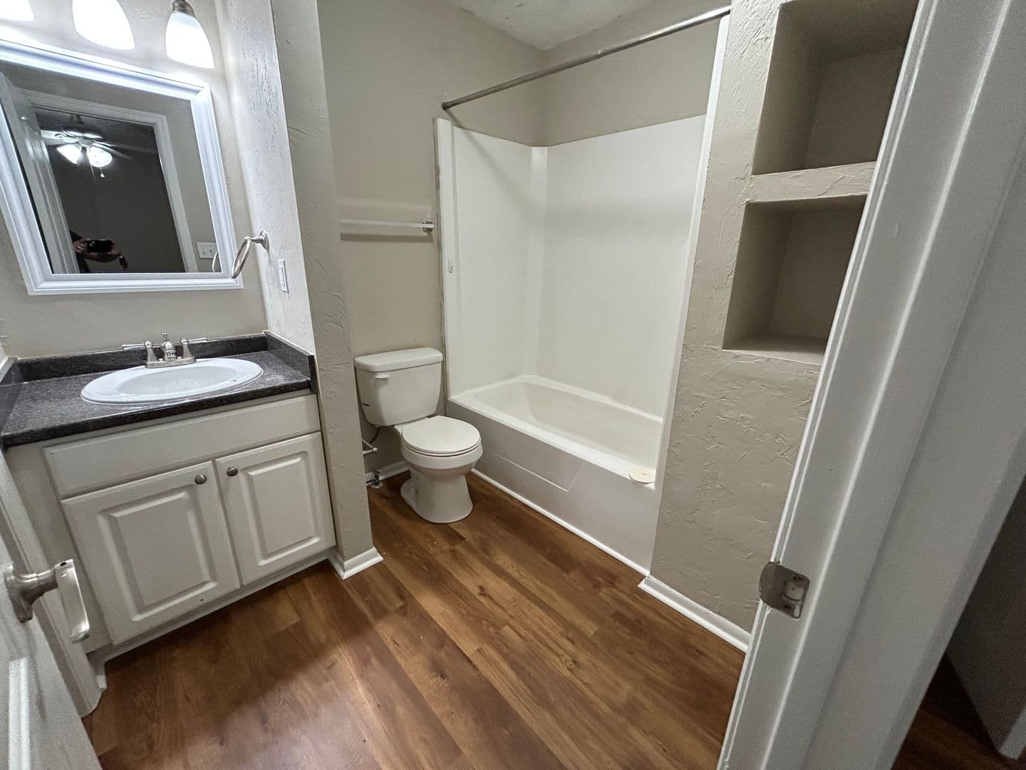 Gainesville House: 507 NW 39th Road