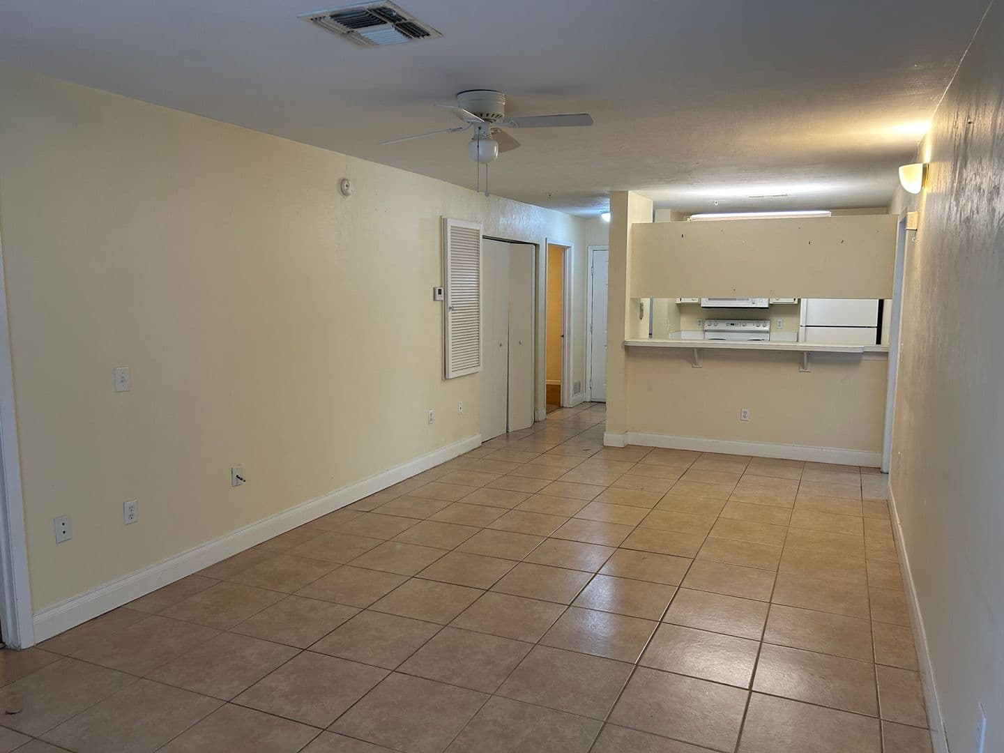 Gainesville House: 3800 SW 20th Ave. #501