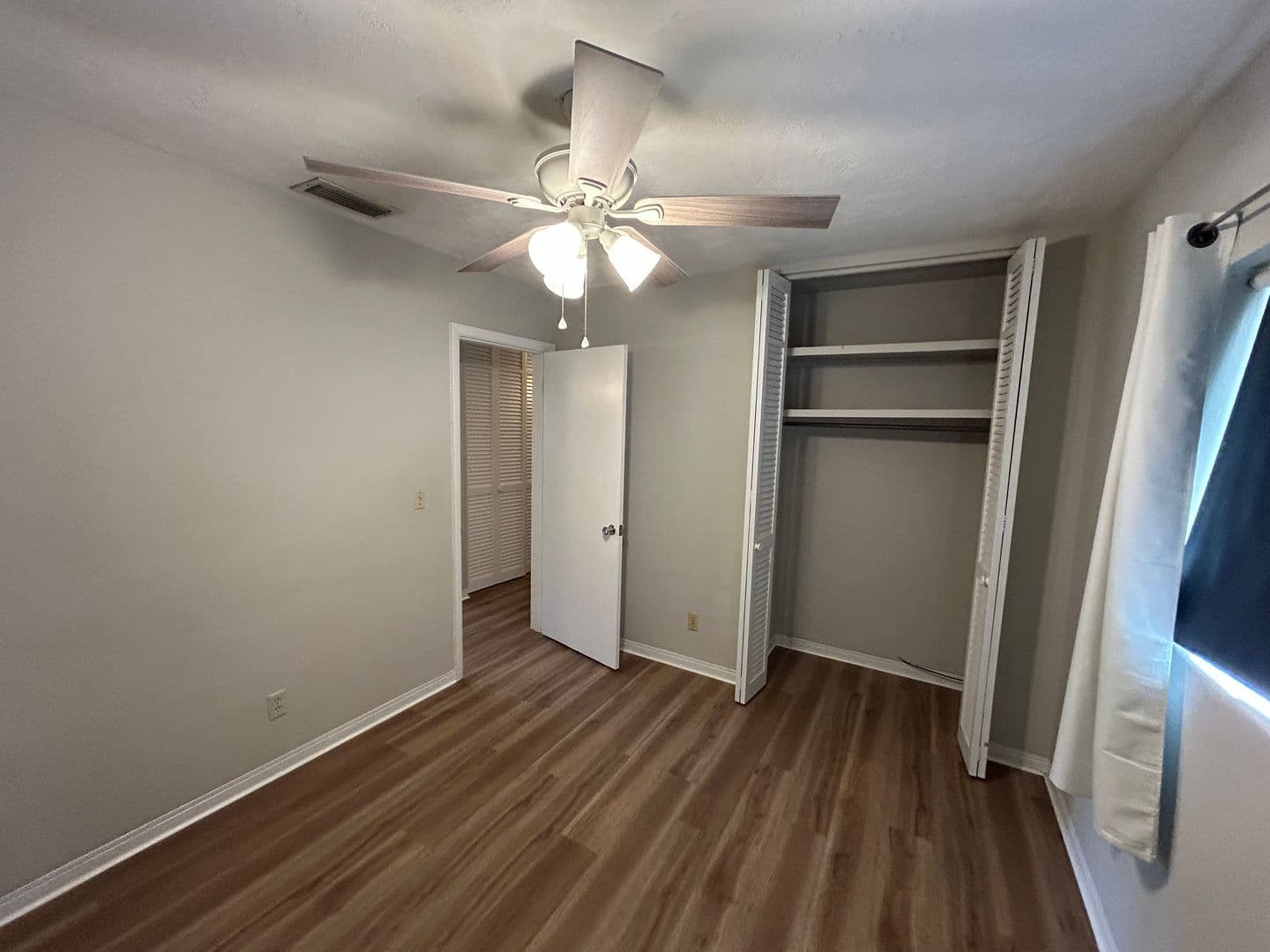 Gainesville House: 1701 NE 28th Avenue