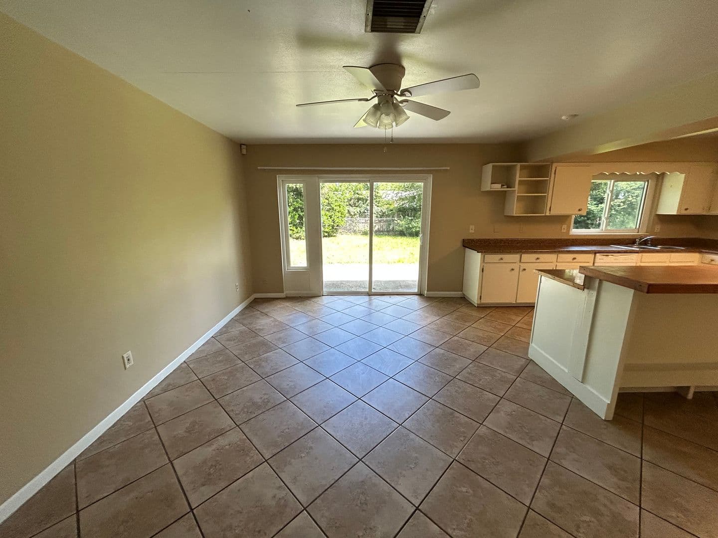 Gainesville House: 3330 NW 27th Avenue