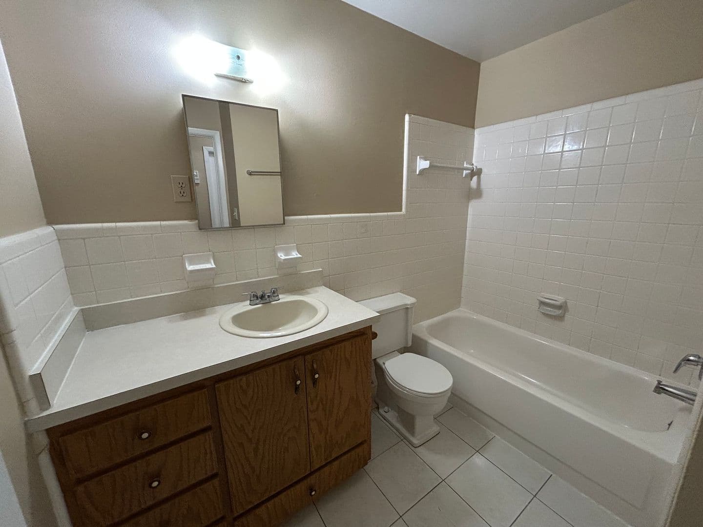 Gainesville House: 3330 NW 27th Avenue