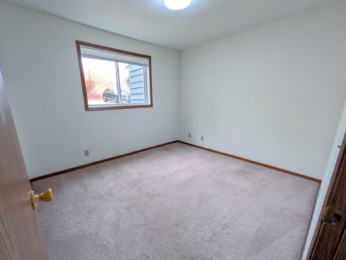 Minneapolis Apartment: 721 10th Ave SE
