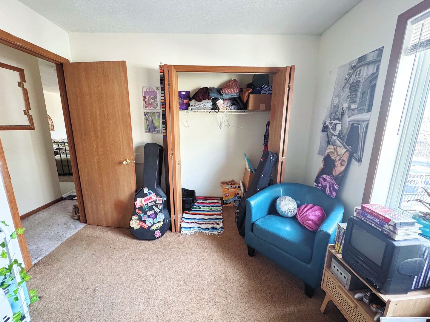Minneapolis Apartment: 799 Weeks Avenue SE
