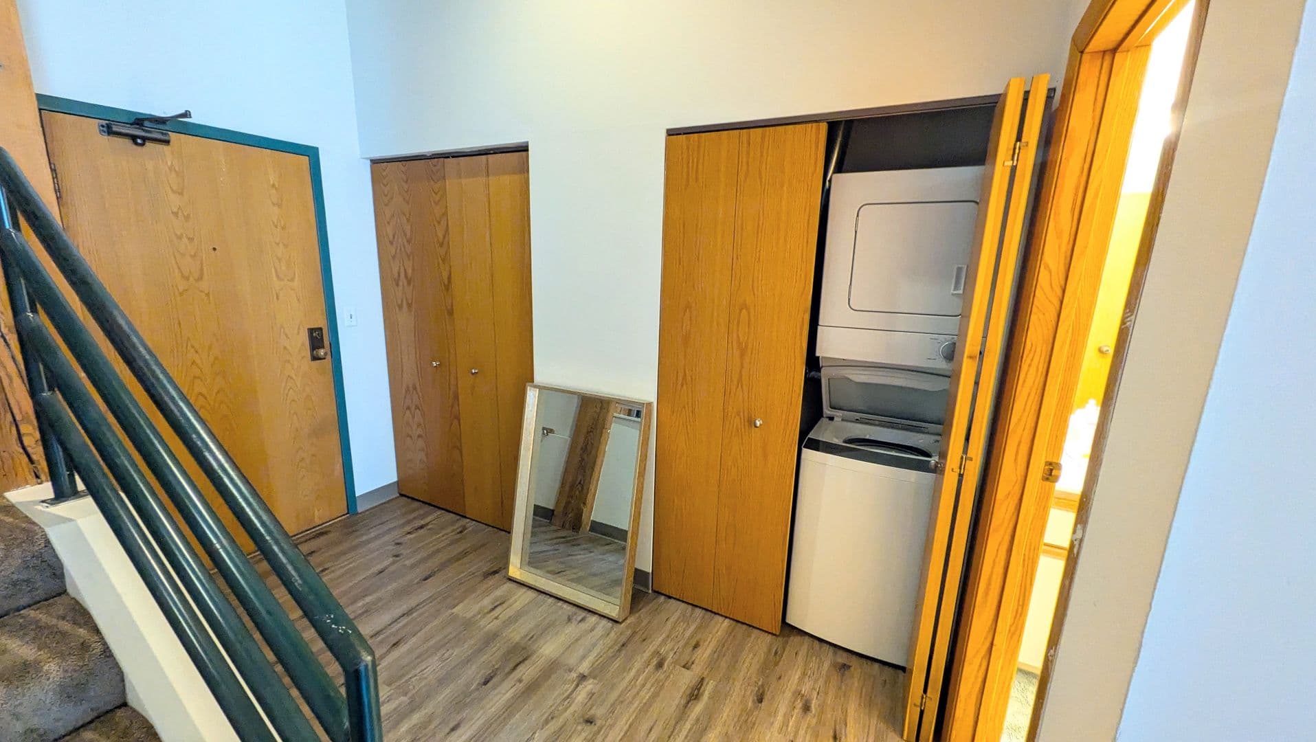 Minneapolis Apartment: 210 N 2nd Street #306