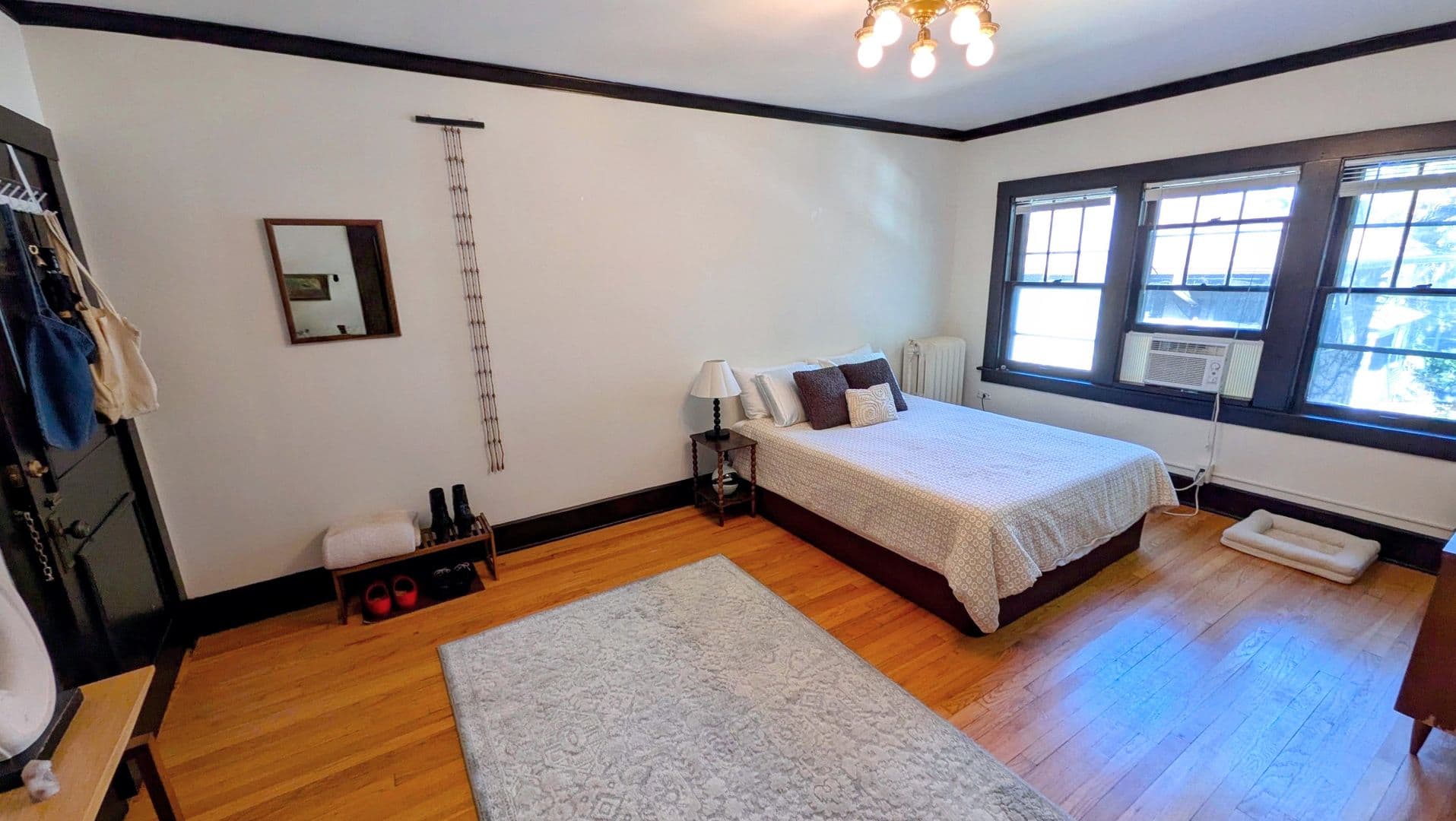 Minneapolis Apartment: 115 Bedford Street SE