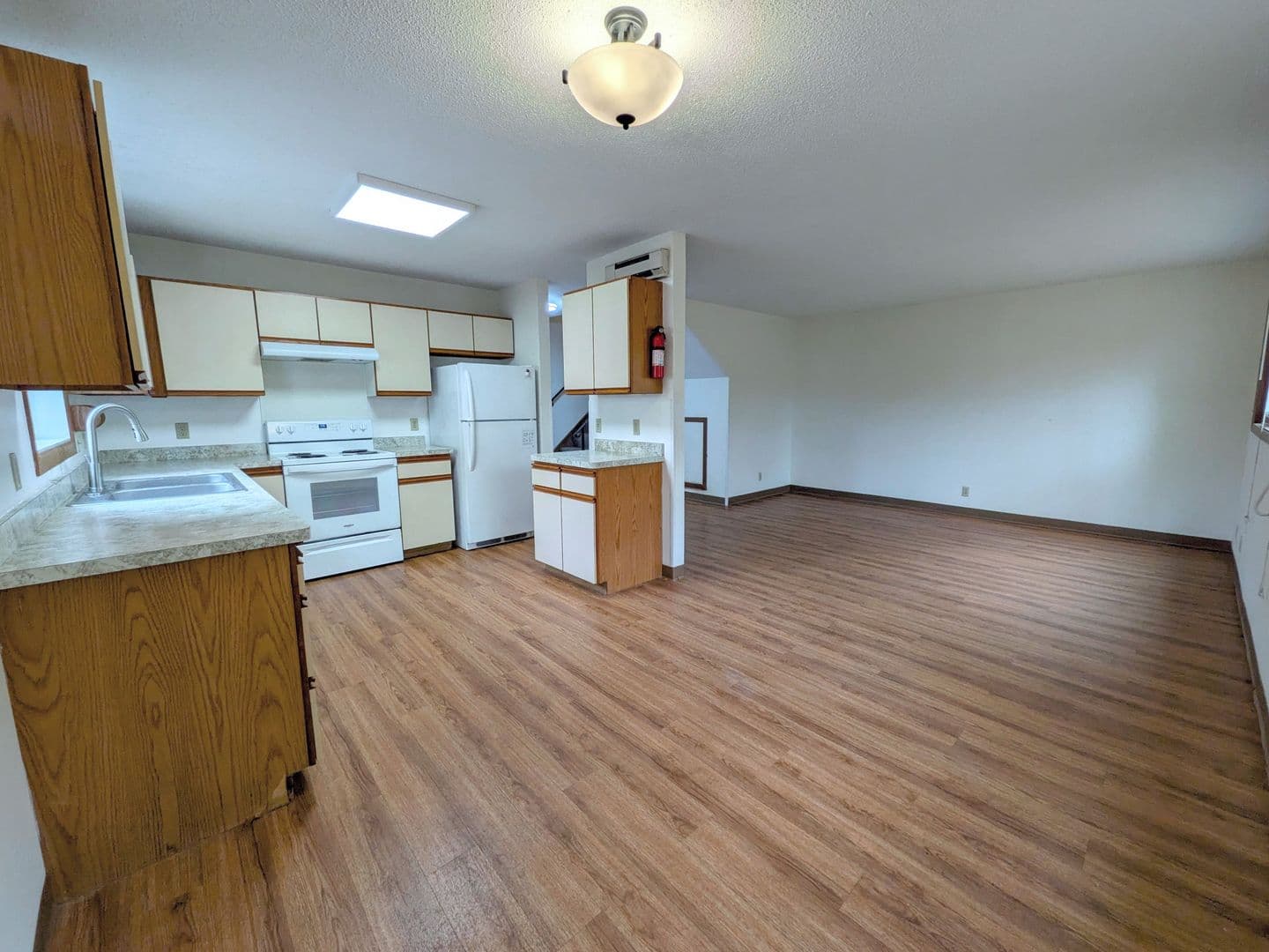 Minneapolis Apartment: 721 10th Ave SE