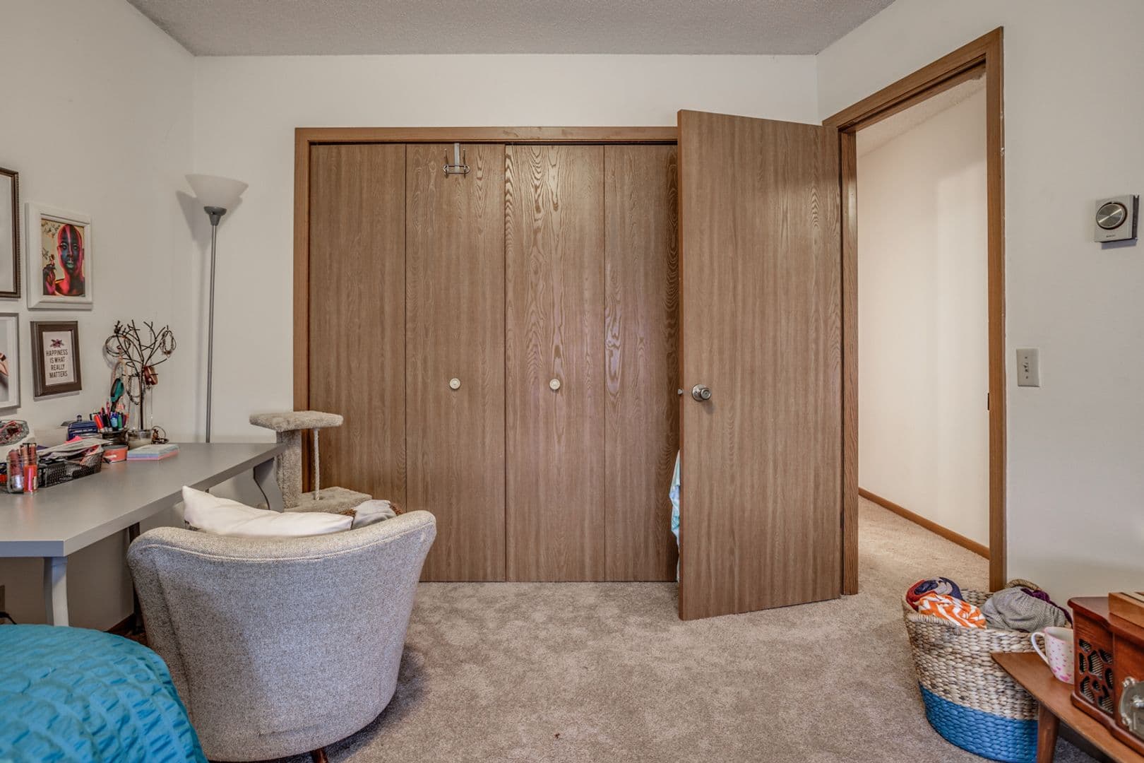 Minneapolis Apartment: 816 SE 9th Avenue