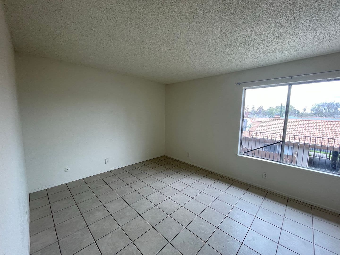 Stockton Apartment: 8037 N. El Dorado Street