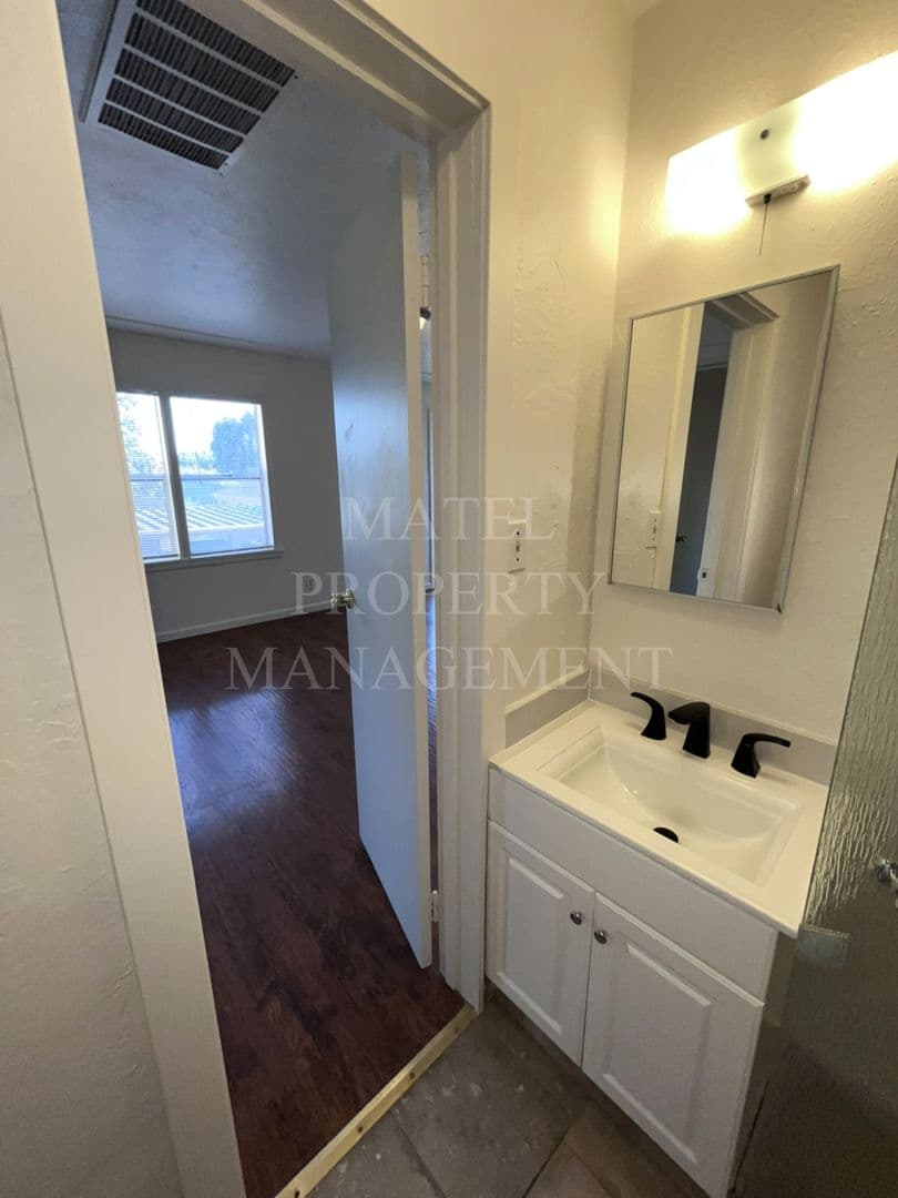 CERES Apartment: 2250 FIFTH ST 1-11