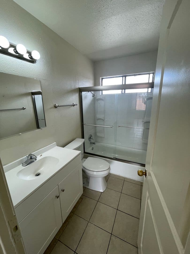 Stockton Apartment: 8037 N. El Dorado Street
