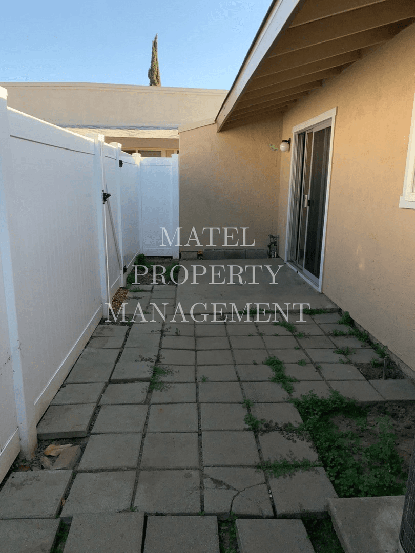 MODESTO Apartment: 3308 SHERWOOD AVE #9