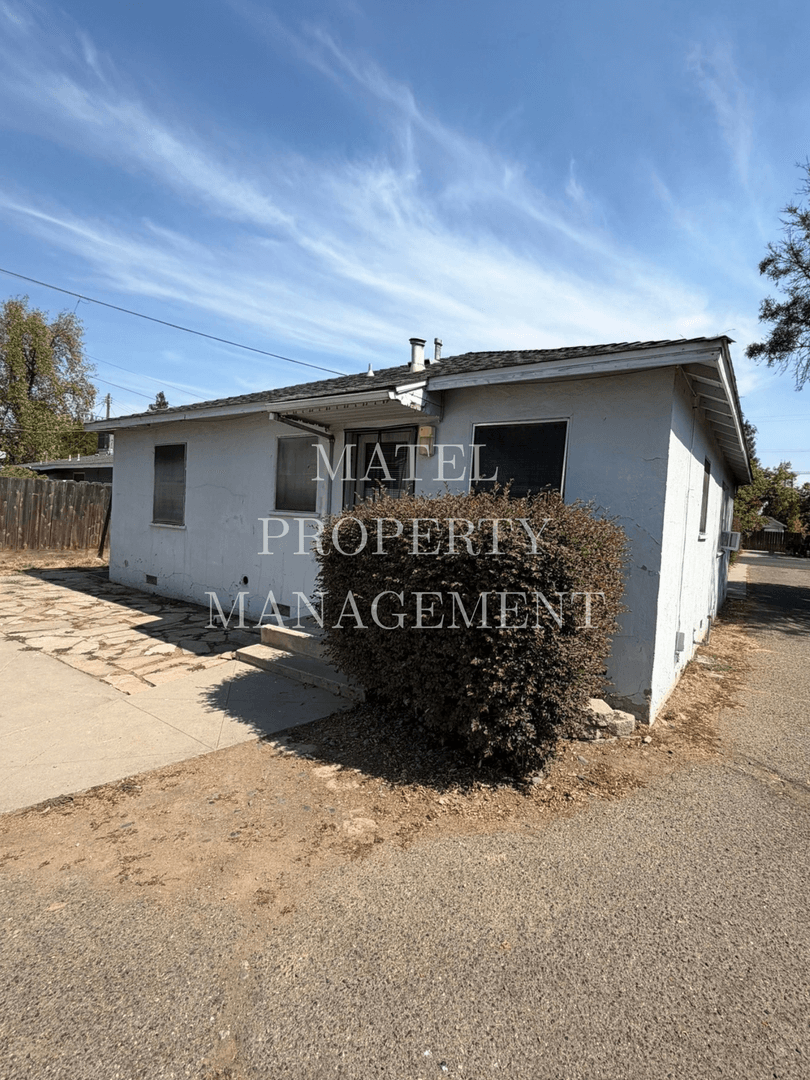 MODESTO Apartment: 925 - 927 EL TERINO AVE