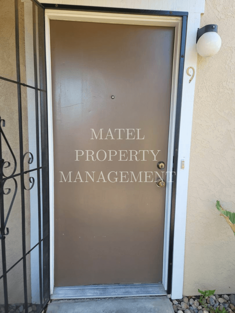 MODESTO Apartment: 3308 SHERWOOD AVE #9