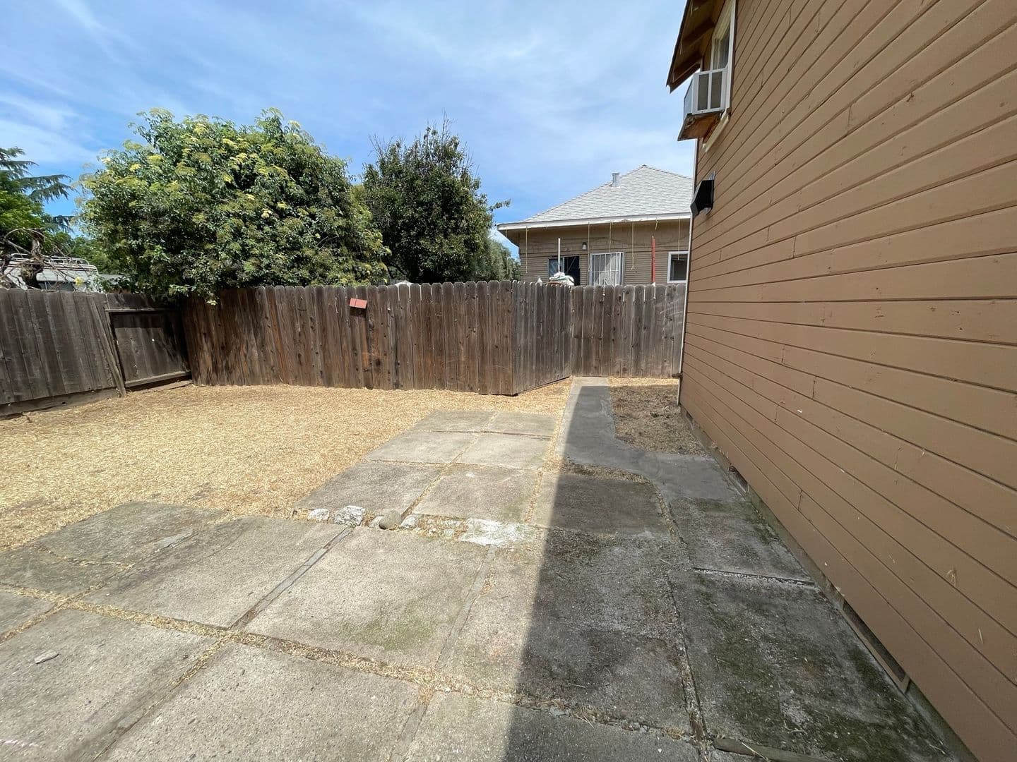 MODESTO House: 303 SPENCER AVE
